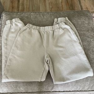 Brandy Melville Rosa sweatpants